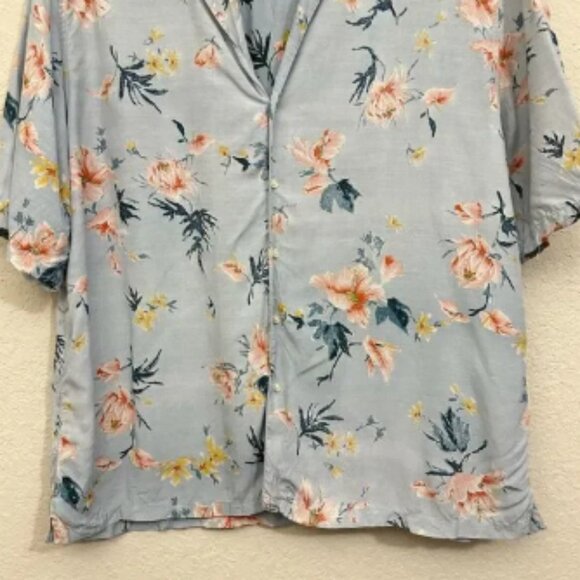 OFFICINE GENERALE Eren SS Floral Print Button-Up Shirt in Blue Multi - Picture 3 of 9